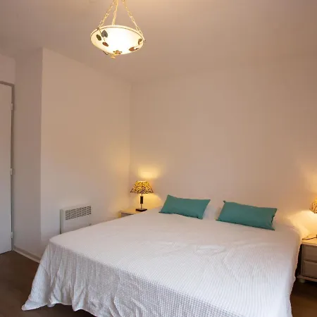 Tahiti Parc-4 By Interhome * לה לבאנדו